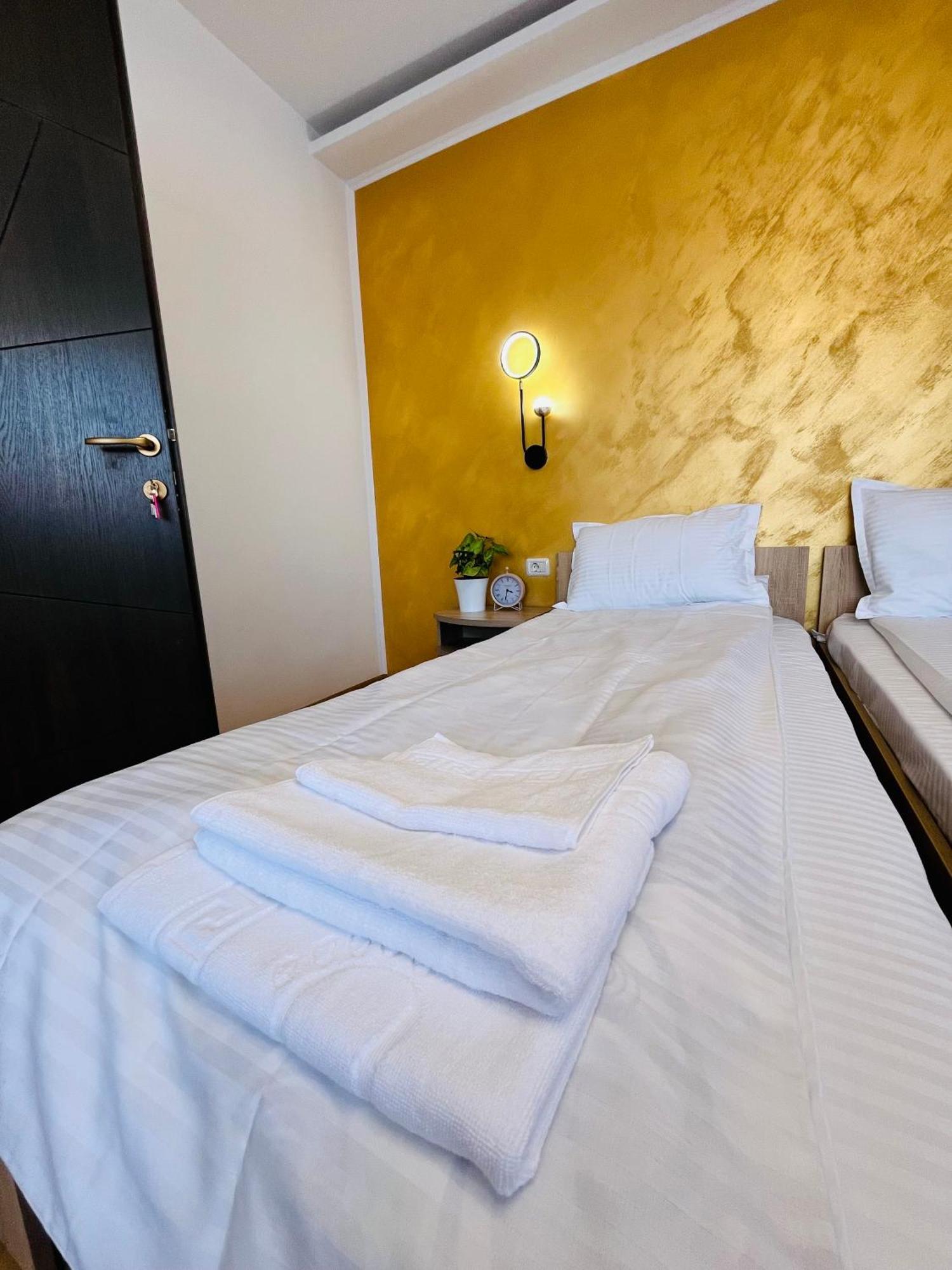 Random House Hotell Braşov Eksteriør bilde