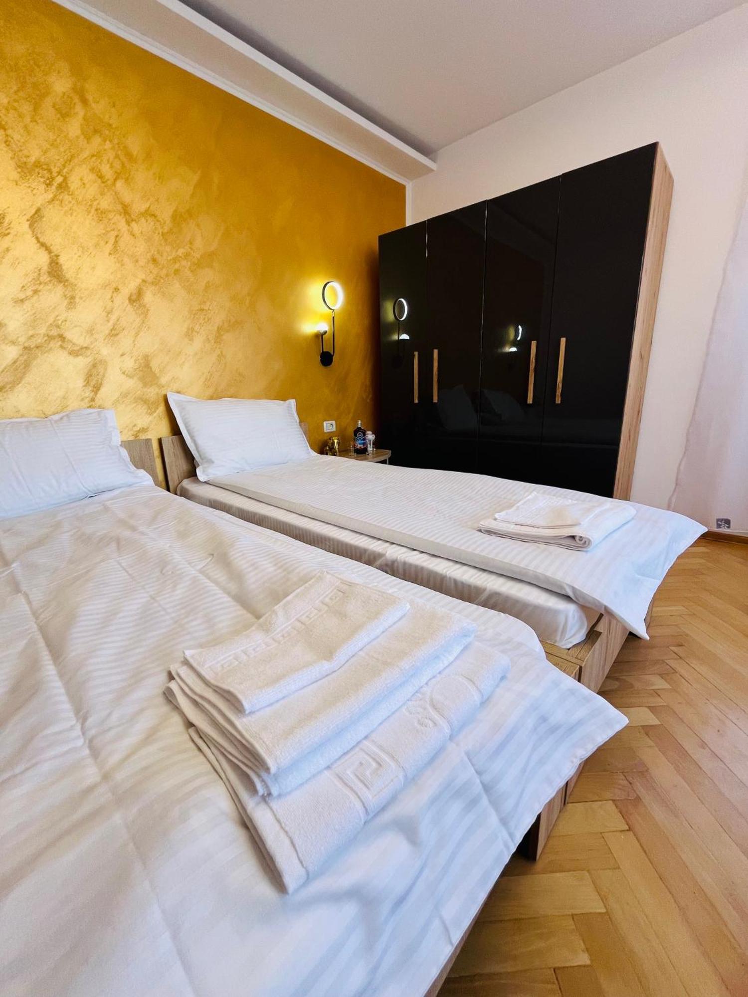 Random House Hotell Braşov Eksteriør bilde